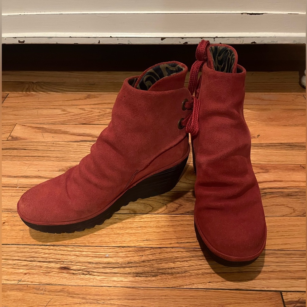 Fly London Yama Platform Wedge Bootie - Red